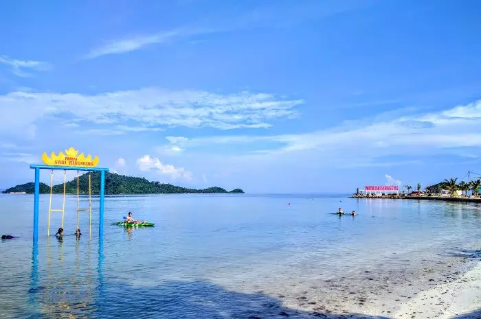 Wisata Pantai Lampung
