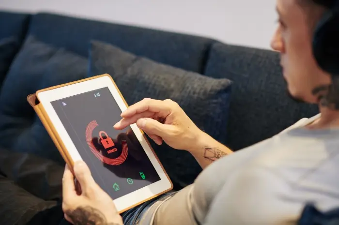 Aplikasi VPN Terbaik untuk Android dan iOS dengan Keamanan Tinggi