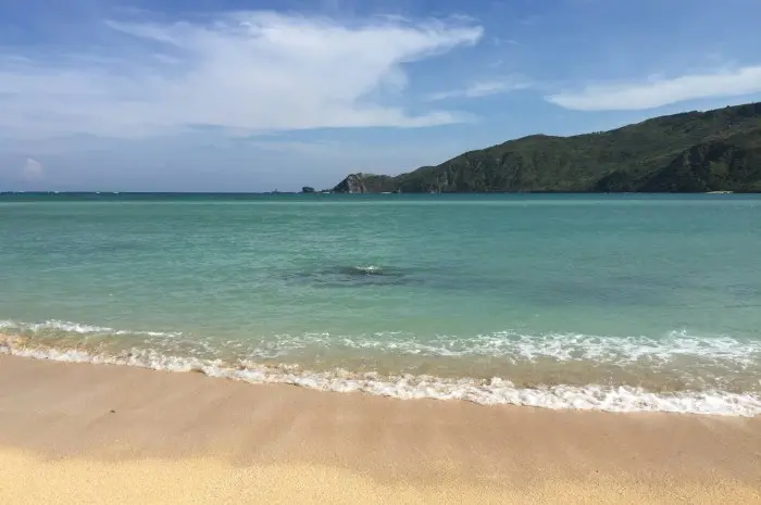 Pantai Kuta Lombok, Pesona Pantai Cantik yang Sarat Legenda