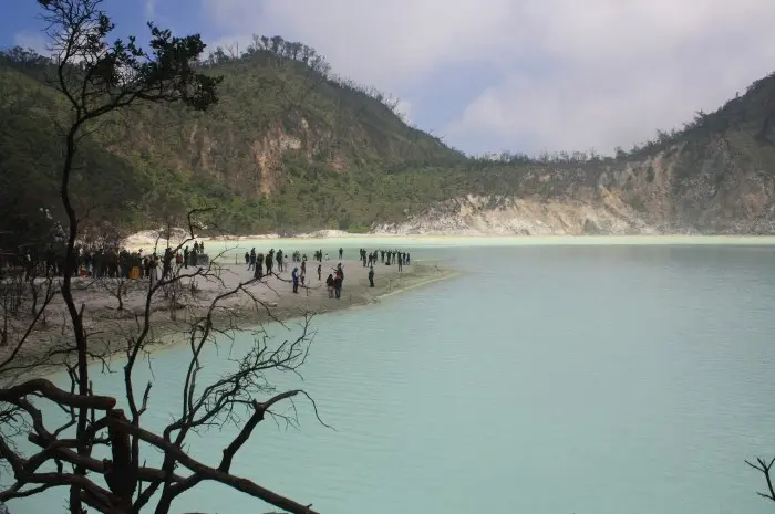 Wisata Alam Bandung Populer yang Menyejukkan Mata
